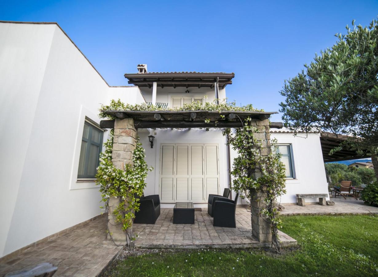 Villa Laura Capo dʼOrlando Kültér fotó